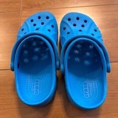 青いキッズサンダル Crocs c10 17.5cmの画像