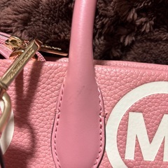 MICHEAL KORSミニショルダーの画像