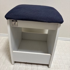 スツールの画像