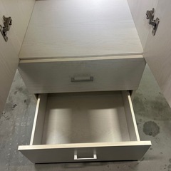 ニトリ　白タンス　　の画像