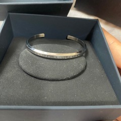 Daniel Wellington シルバーバングルの画像