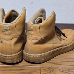 NIKE Air Force1 ハイカットベージュ スニーカー 28.5cmの画像