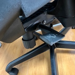 ゲーミングチェア　オフィスチェアの画像