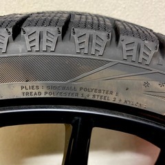 215/40/18スタッドレスタイヤホイル４本セット　トヨタGR86純正の画像