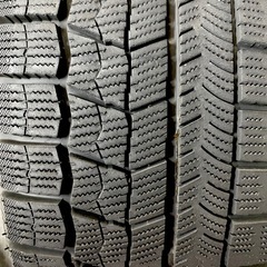 215/40/18スタッドレスタイヤホイル４本セット　トヨタGR86純正の画像