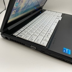 ノートPC/黒/i5/16GB/SSD256GB/Office/FUJITSU
の画像