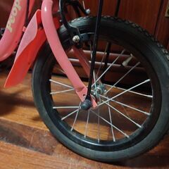 子供用自転車ピンクの画像