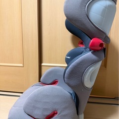 combiのジュニアシートの画像