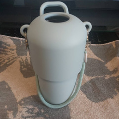 【四季の森フォレオ周辺】4WAYボトルホルダー 500〜650ml 保冷保温 グリーン 未使用の画像