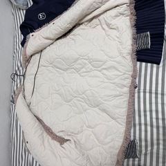 《JaVa ジャバコラボ》ふっくら2way中綿キルティング×ファーリバーシブル オーバーサイズ ベストの画像