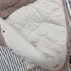 《JaVa ジャバコラボ》ふっくら2way中綿キルティング×ファーリバーシブル オーバーサイズ ベストの画像