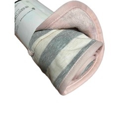 【ニトリ】新品　ボーダー柄　ひざ掛け　おくるみ　ブランケット　車　オフィスの画像