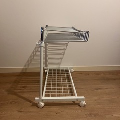 パンツハンガーラックの画像