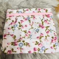 【新品】ハンドメイド　お花柄ピンクの画像