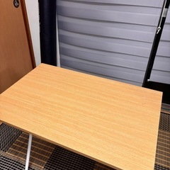 ニトリ　折りたたみ机の画像