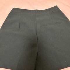ZARAのショートパンツの画像