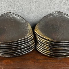 10枚セット✳︎大きめ　デザイン和皿の画像