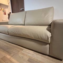 ソファ
の画像