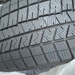 205/55R17 スタッドレス4本　バリ溝
の画像