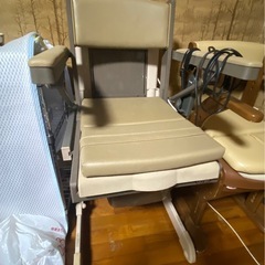 介護用品　　電動ポータブルトイレの画像