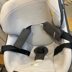 チャイルドシート☆コンビ クルムーヴ スマート エッグショック シートベルト固定タイプの画像