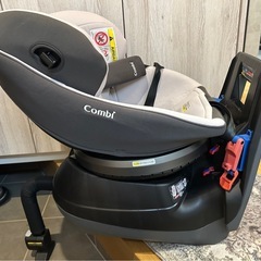 チャイルドシート☆コンビ クルムーヴ スマート エッグショック シートベルト固定タイプの画像