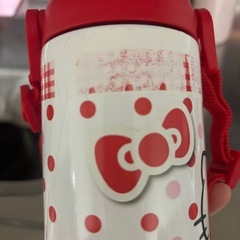 ハローキティ水筒♡の画像
