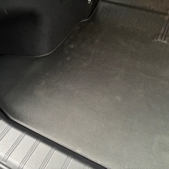 美品 レクサス　LBX ディーラーオプション　ロングラゲージマットの画像