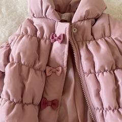 【美品】ピンク 中綿入りジャケット リボン付き 80の画像