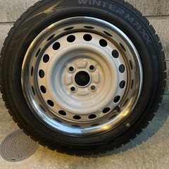 スタッドレスタイヤ  175-60/14 4本 まだまだ使えますの画像