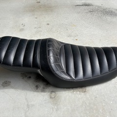 グラストラッカー　コブラシート　中古　キャブ車専用の画像