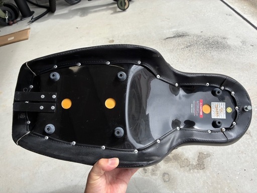 グラストラッカー　コブラシート　中古　キャブ車専用