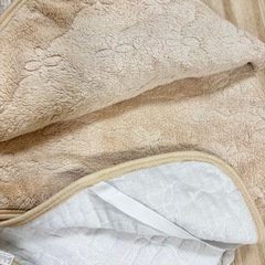 差し上げます❗️布団カバー＆式パッド３点の画像