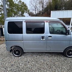 車検付き 綺麗 軽バン ダイハツ ハイゼット 鉄チン スタッドレスタイヤ付きの画像