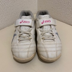 asics サッカーシューズ 18cm JUNIOLEの画像