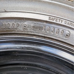 中古 スタッドレス 175/65R14 フリード純正？ホイール ホイールキャップ付き の画像