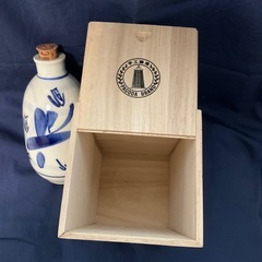 紹興酒が入っていた陶器の入れ物の画像