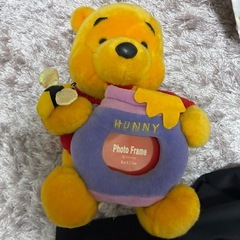 プーさん　ぬいぐるみ　フォトフレーム付きの画像