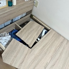 引き出し付きシングルベッド【受け渡し1月後半】の画像