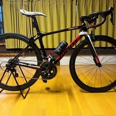 GIANT TCR ADVANCED 2  ロードバイクの画像