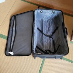 二輪のスーツケース（鍵なし）の画像