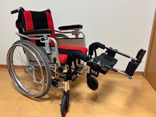 車椅子　エレベーティング 