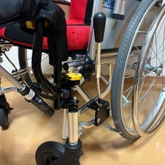 車椅子　エレベーティング の画像