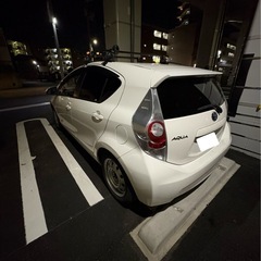 トヨタ　アクア　NHP10の画像