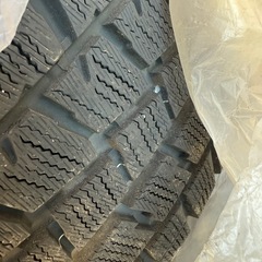 スタッドレスタイヤの画像