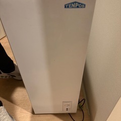 スリム冷凍ストッカー　上開きタイプ　ホワイトの画像