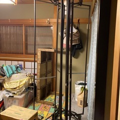 回転式ハンガーラックの画像