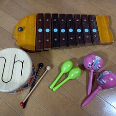 (子ども用）木琴、太鼓、マラカスなどの画像