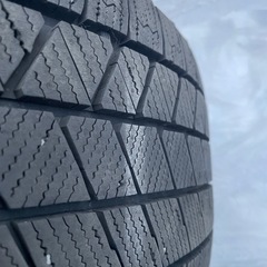 215 55 R17 BS 24年製　センサー付　バリ溝ホイール付き4本セット の画像