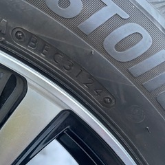 215 55 R17 BS 24年製　センサー付　バリ溝ホイール付き4本セット の画像
